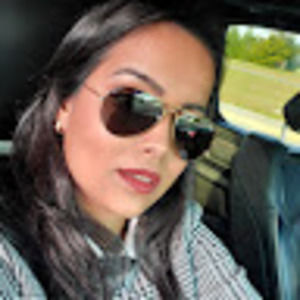 Meet your Posher, Camila